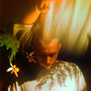 女人自述蒙面舞会经历
